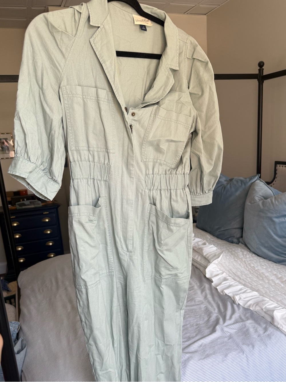 Universal Thread Light Sage Button-Front Shirt